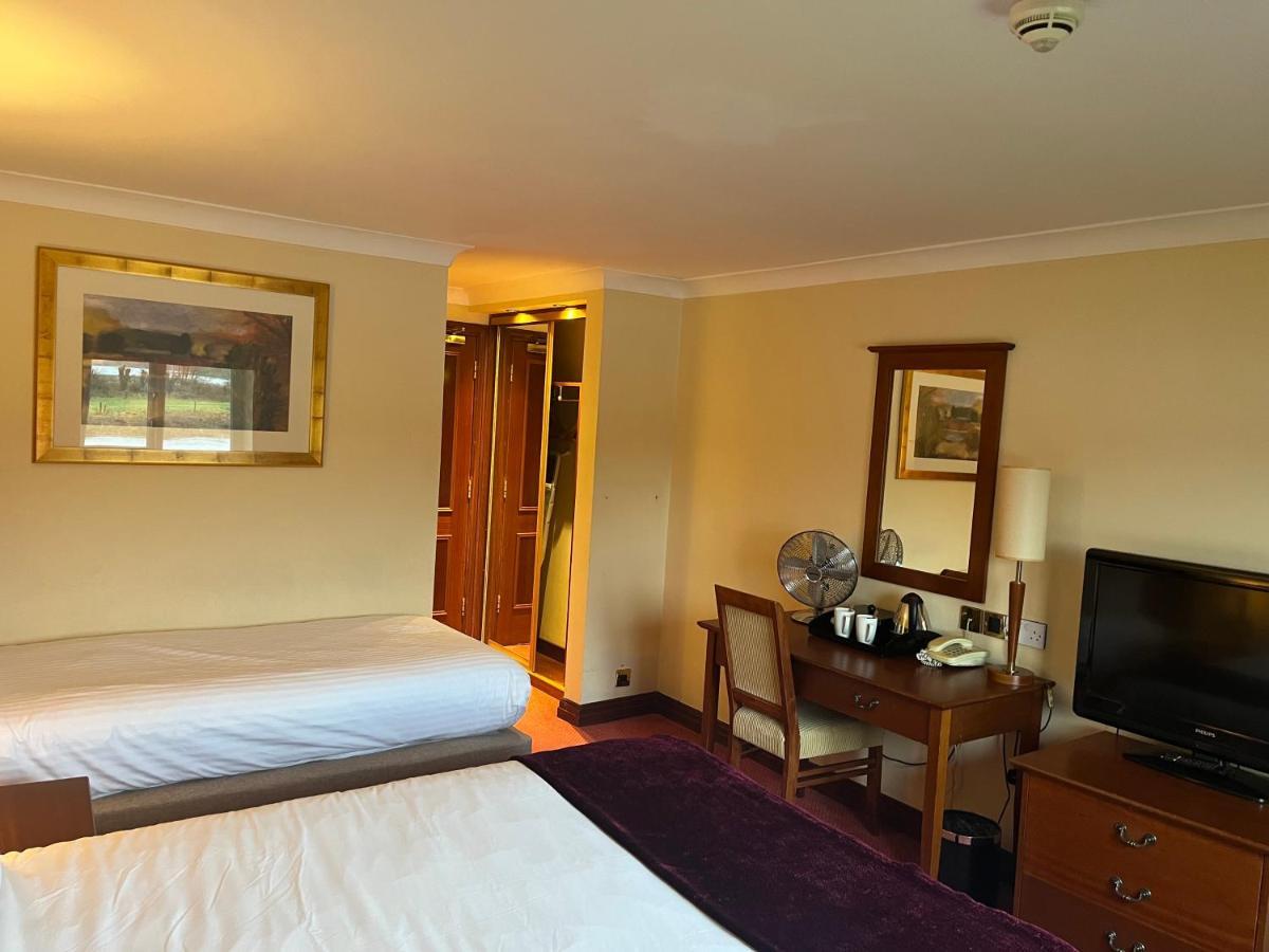 Macdonald Tickled Trout Hotel Preston  Esterno foto